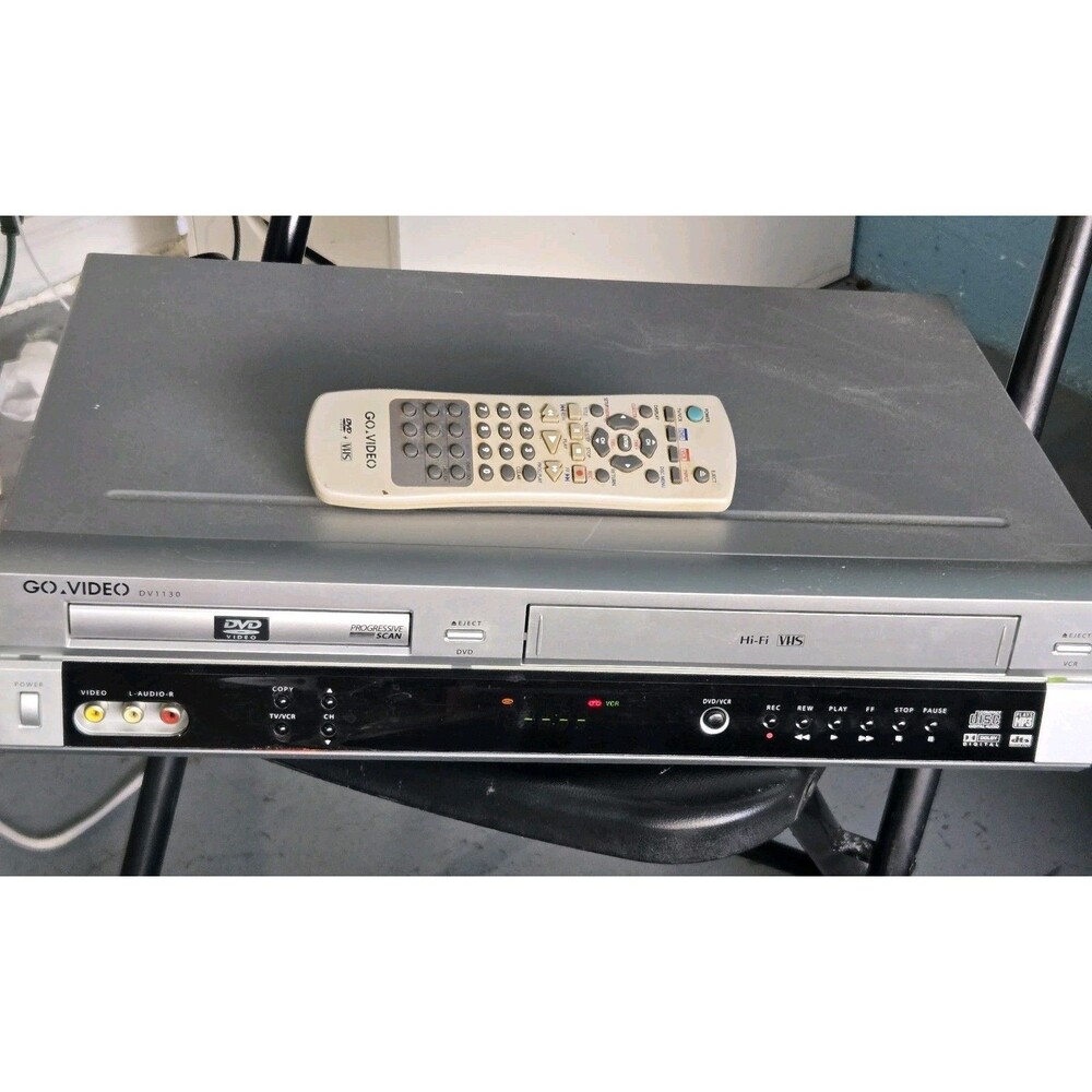 GoVideo DV1130 DVD VCR Combo Player Recorder w/ Remote Tested Power On